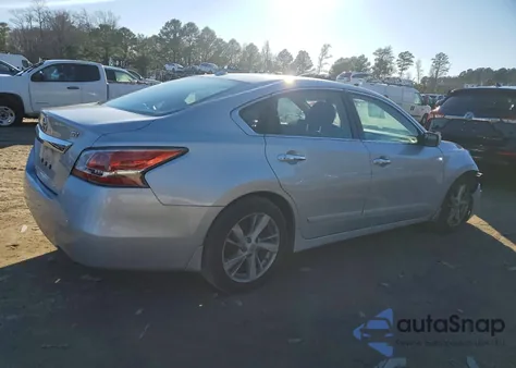2015 Nissan Altima 2.5 z USA, uszkodzony, nr VIN 1N4AL3AP5FC468716